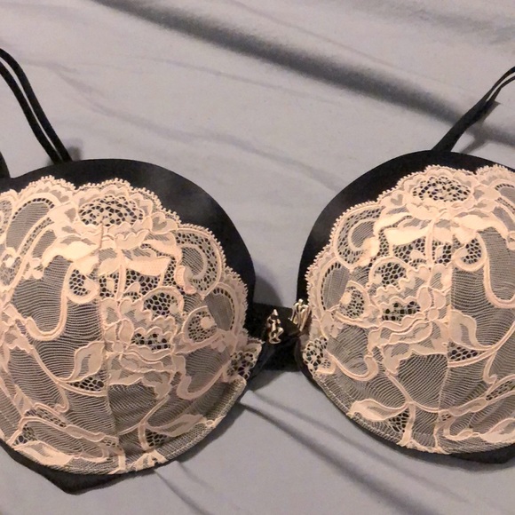 Black Very Sexy Push-Up with Light Pink Lace Overlay - Picture 1 of 5